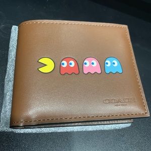 PAC-MAN Motif ID Billfold Leather Wallet F75911